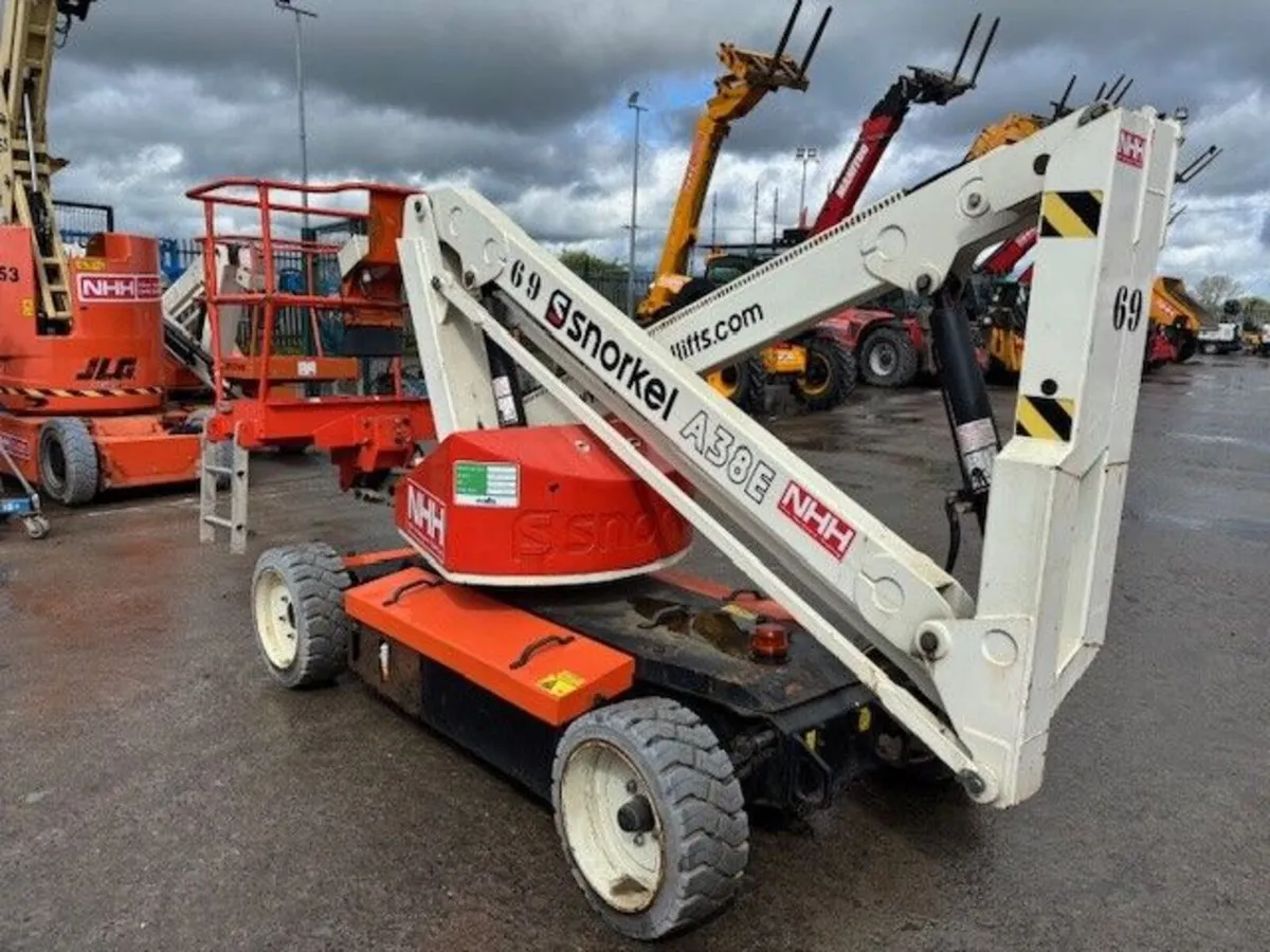 BOOM LIFT  SNORKEL A38E - Image 4
