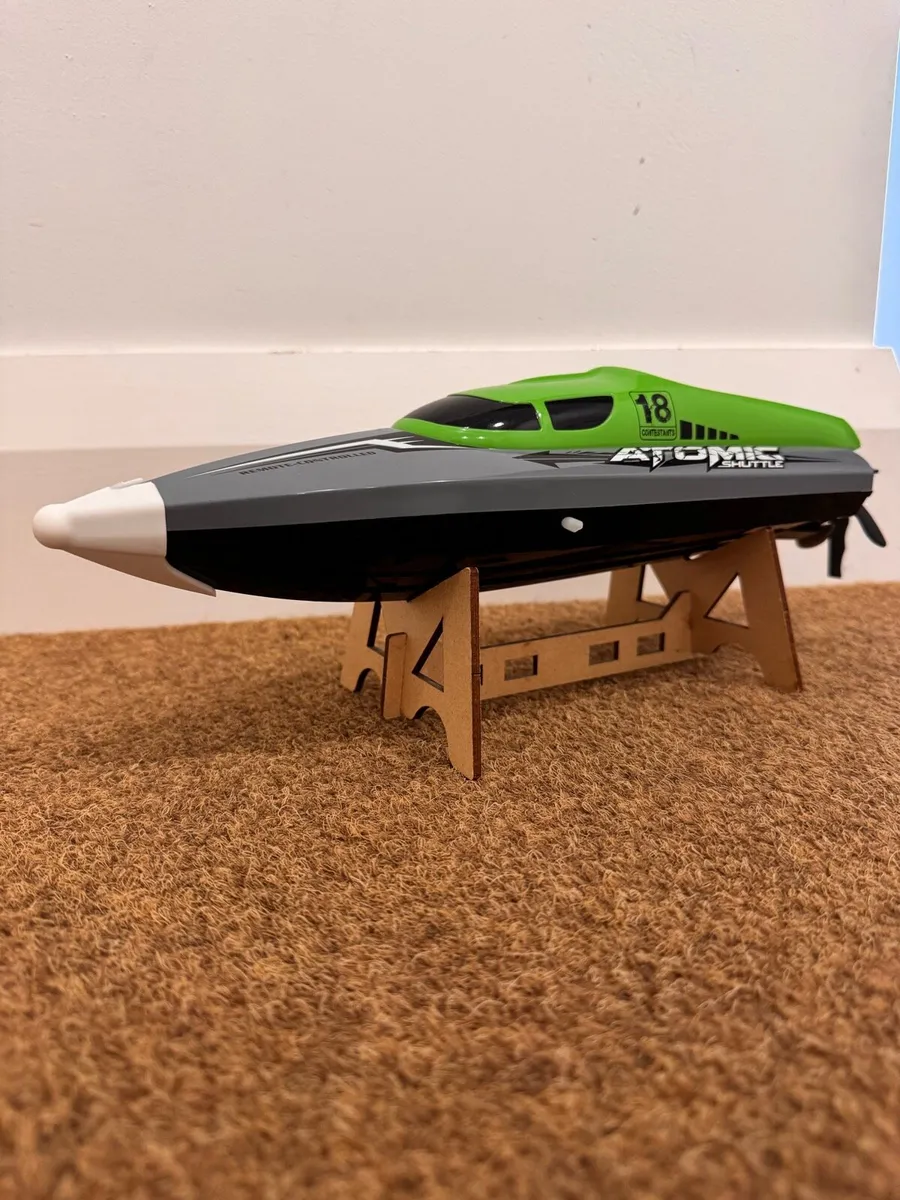 Rc Boat - Image 2