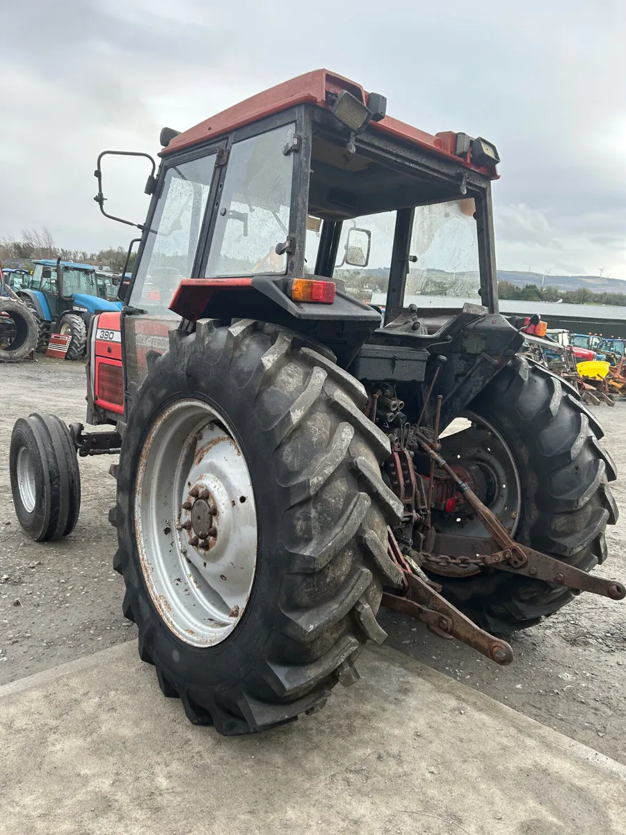 1989 Massey Ferguson 390 2wd - Image 4