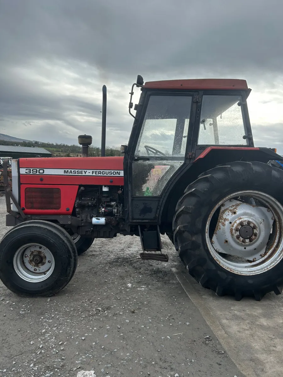 1989 Massey Ferguson 390 2wd - Image 3