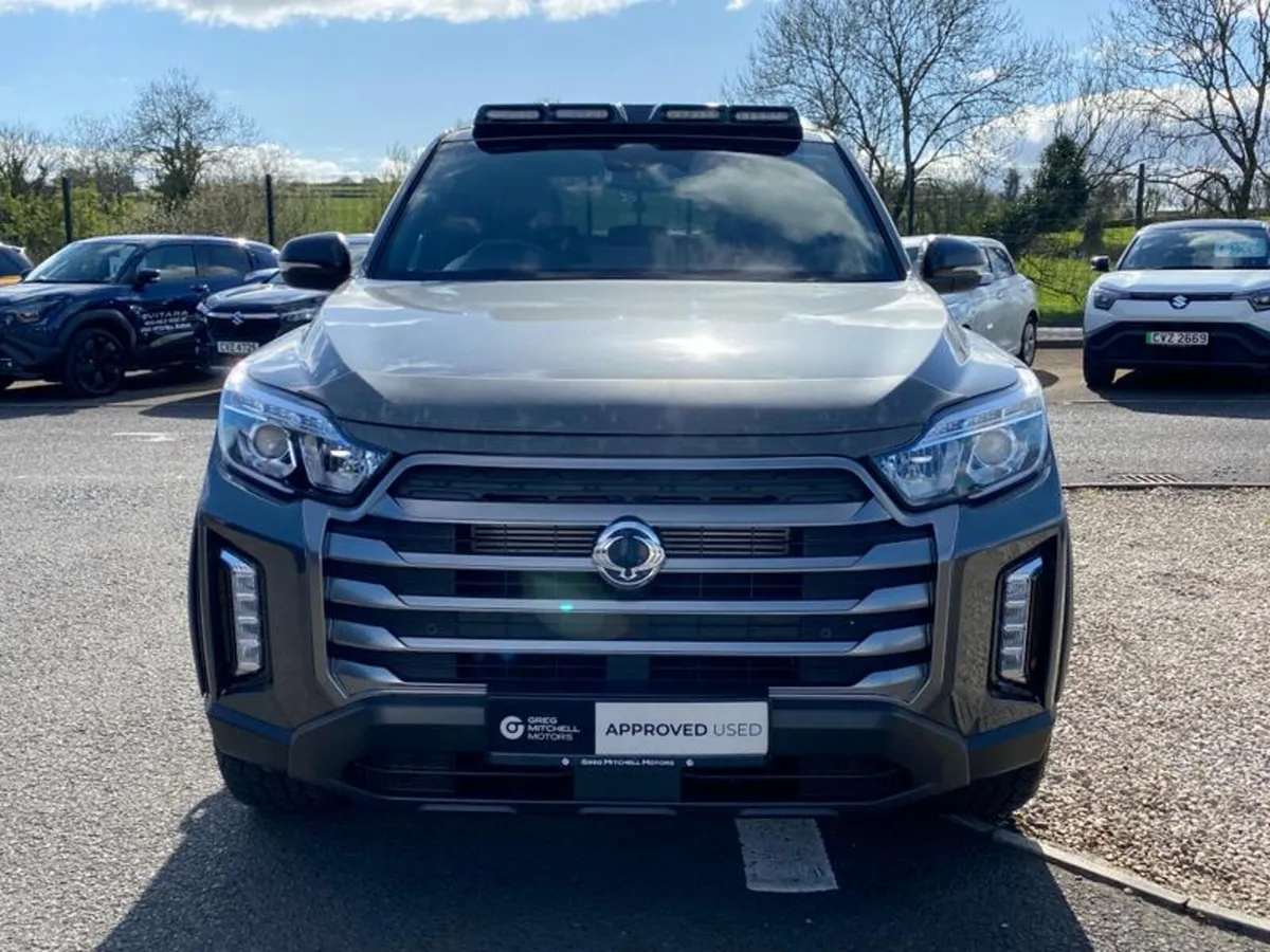 KGM Musso 2.2D Saracen Pickup Double Cab 4dr Diese - Image 2