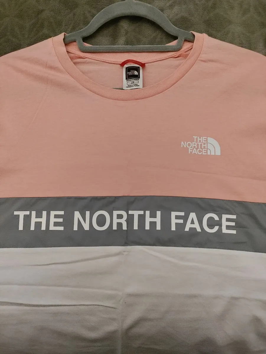 The North Face T shirt L New - Image 1
