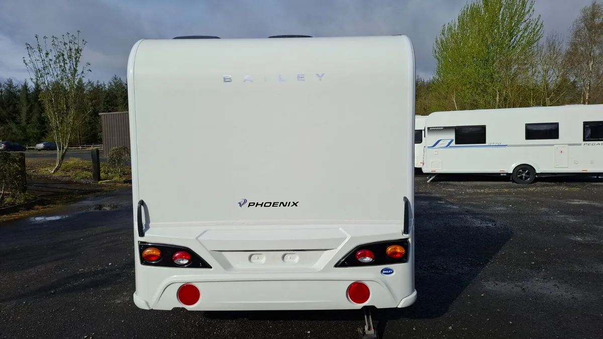 Bailey Phoenix 4 Berth Caravan - Image 4