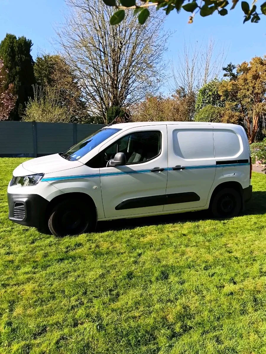2020 Peugeot partner professional - Image 1