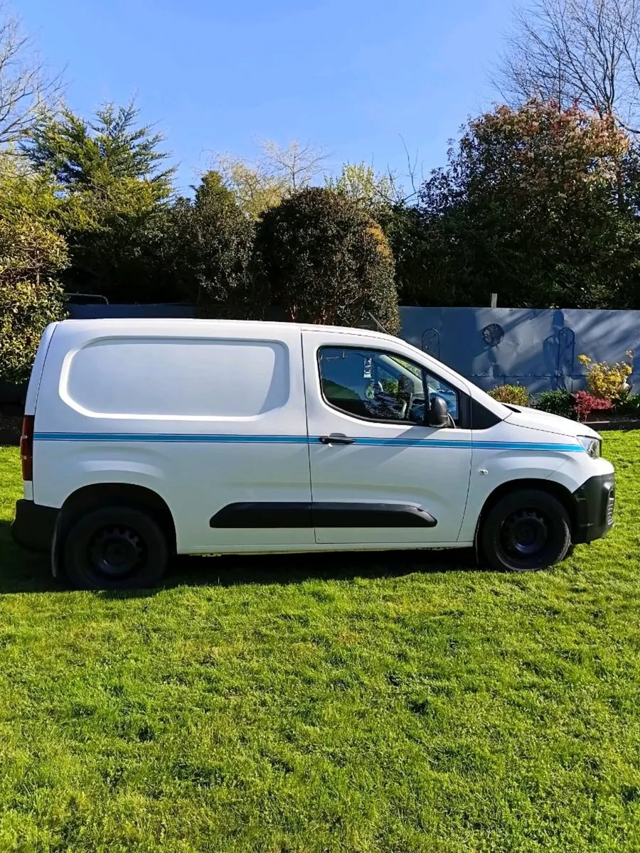 2020 Peugeot partner professional - Image 3