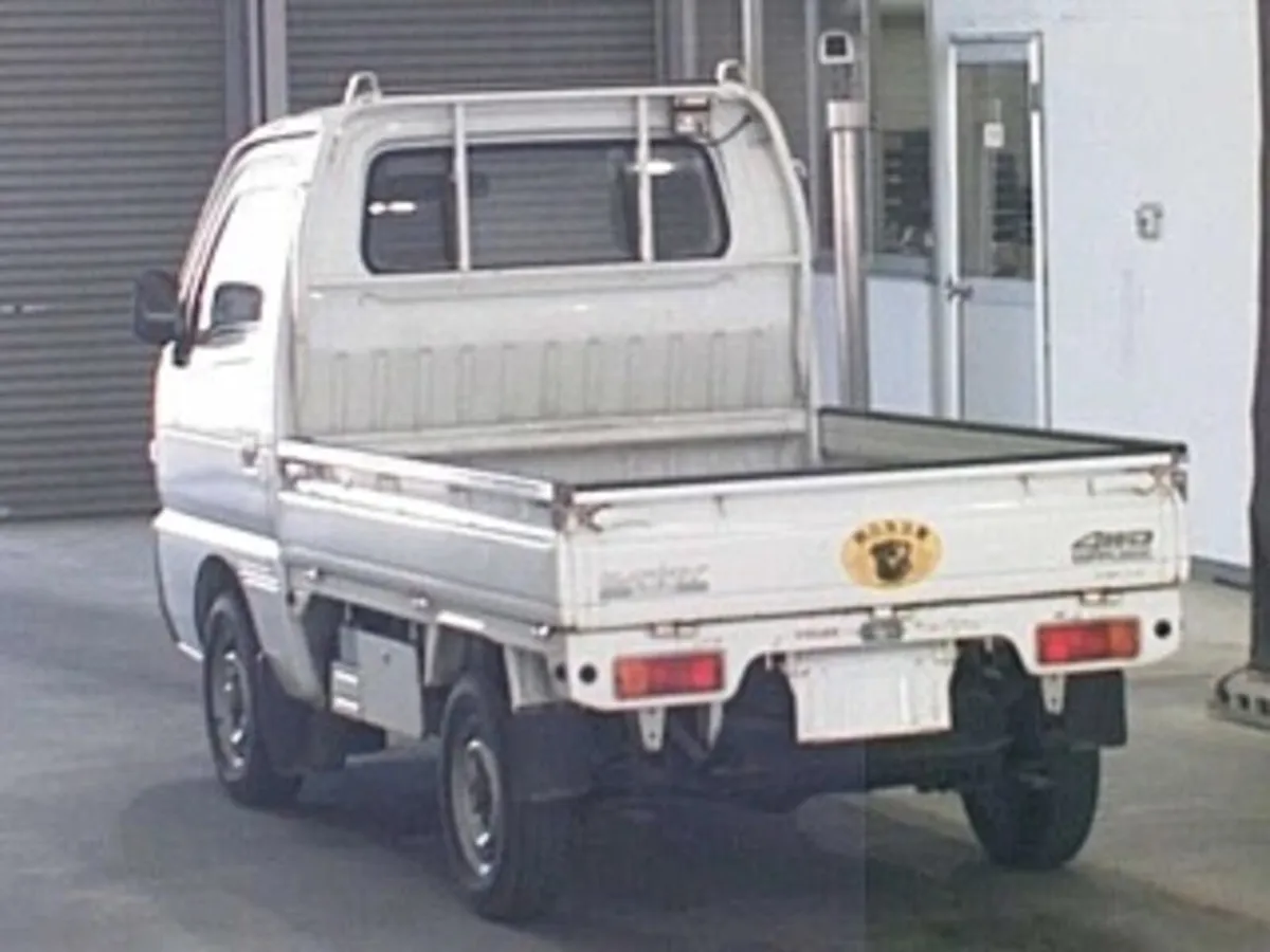 1992 Suzuki Carry 4 wheel drive farming truck - Image 2