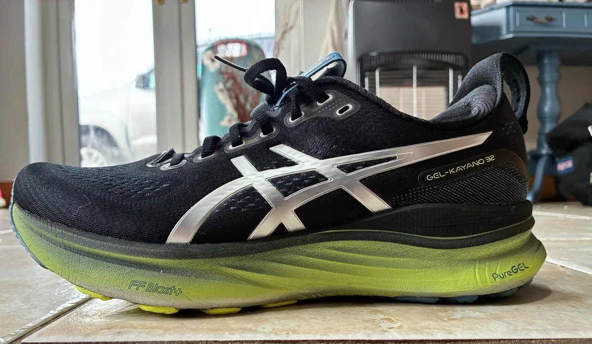 Men’s ASICS Kayano 32 - Image 2