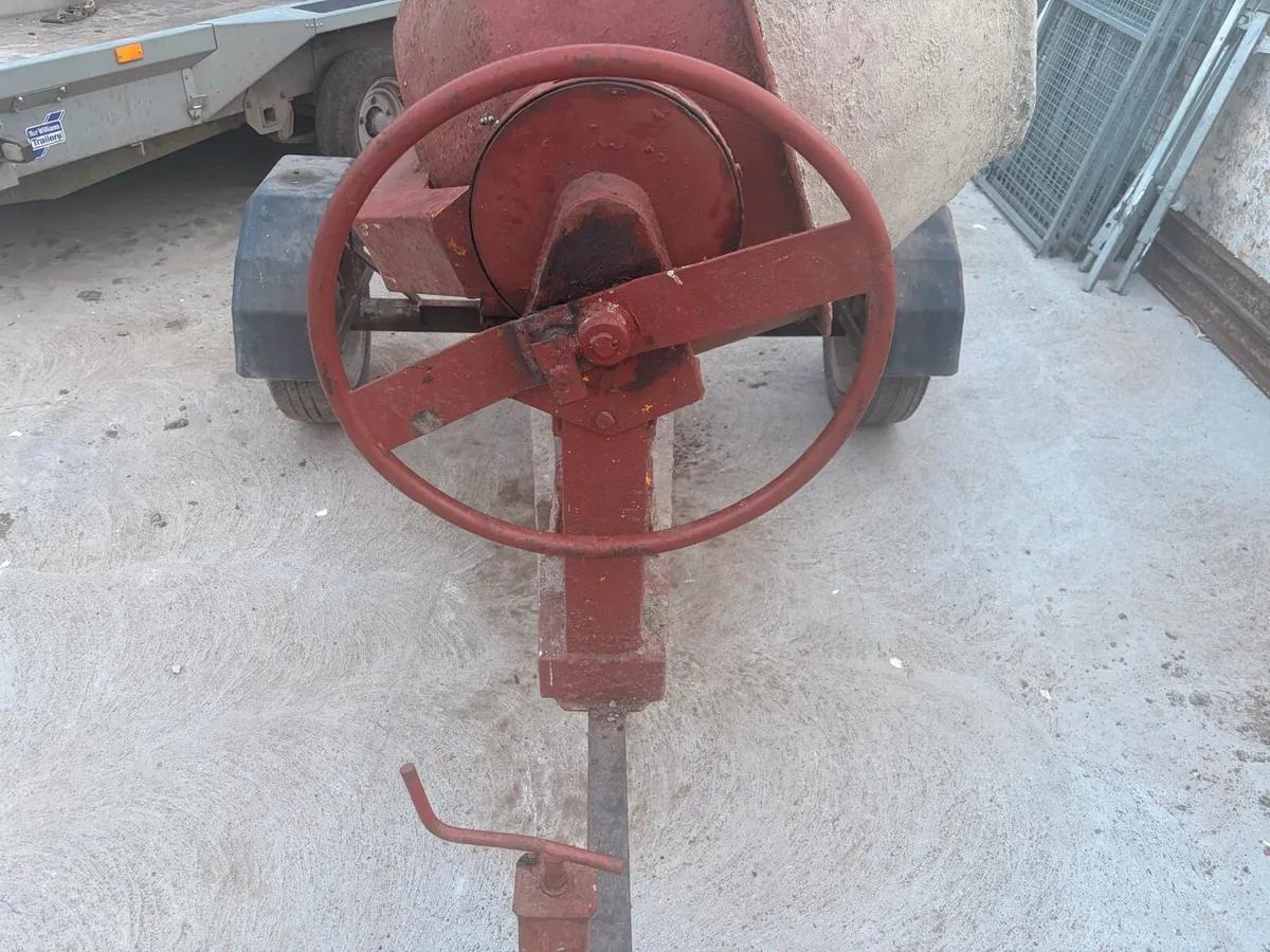 DIESEL CEMENT MIXER - Image 3
