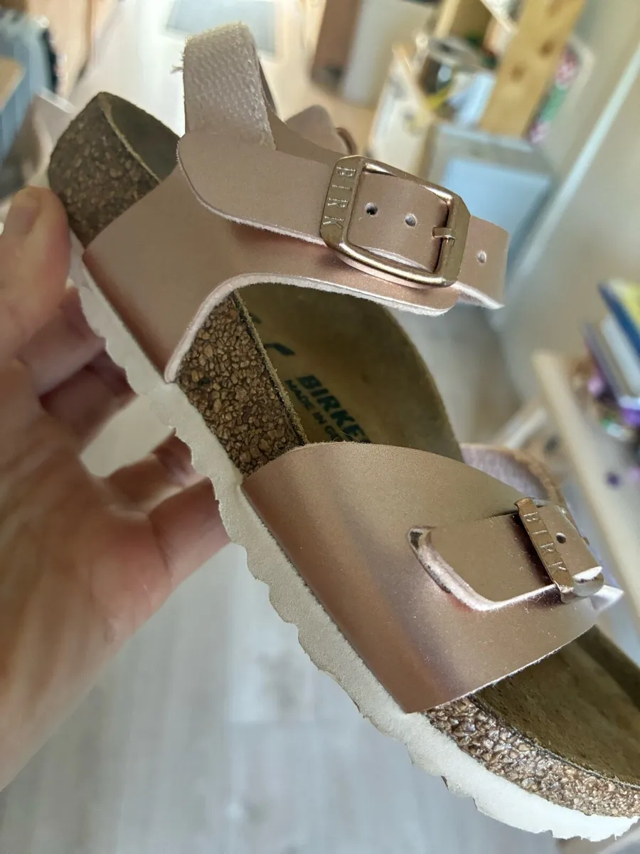 Birkinstock kids sandle UK 11-11.5 - Image 1