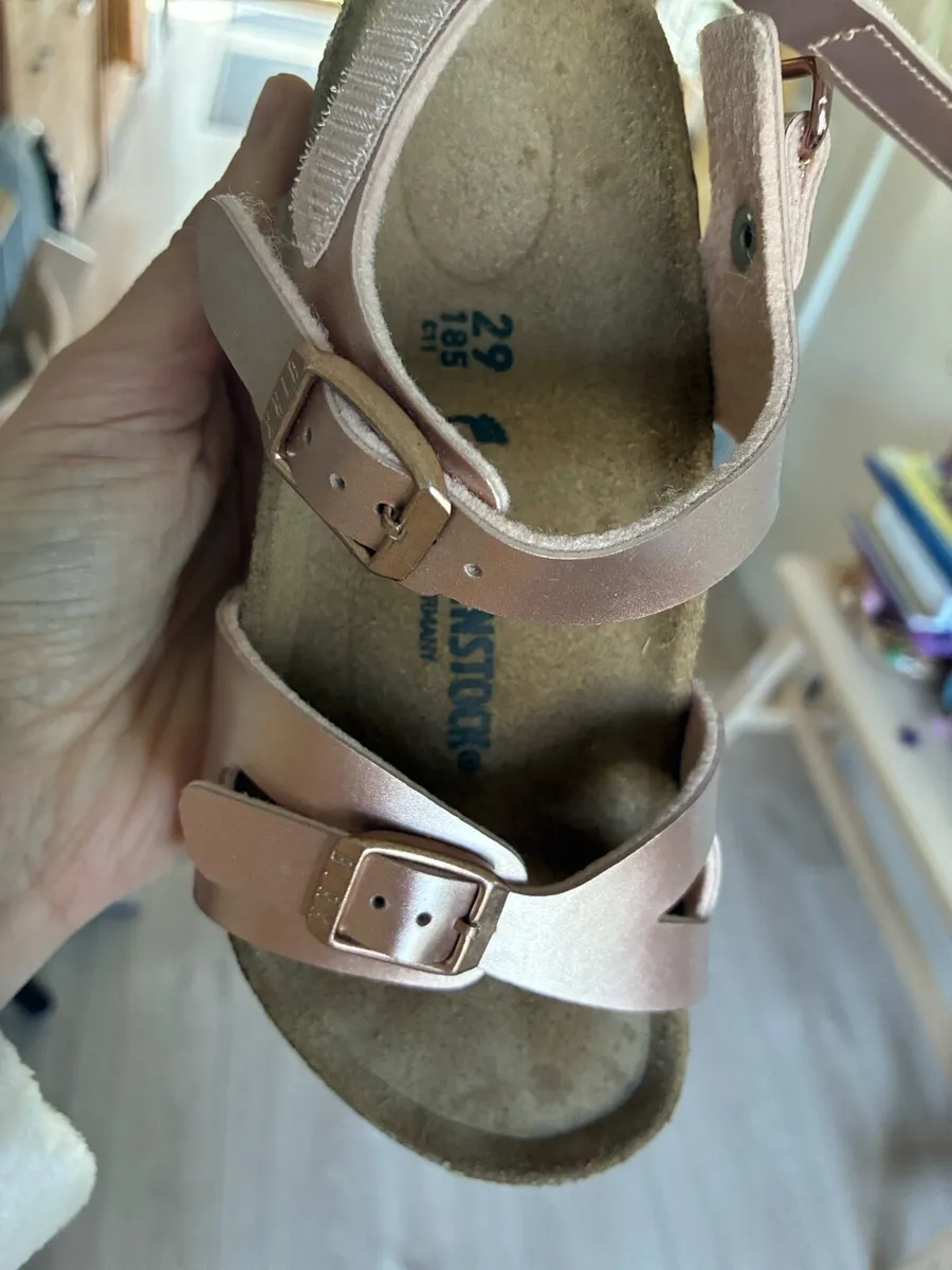 Birkinstock kids sandle UK 11-11.5 - Image 2