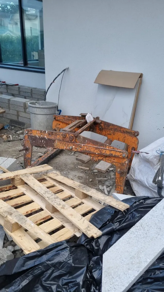 Concorret blocks. And blocks grab. - Image 2