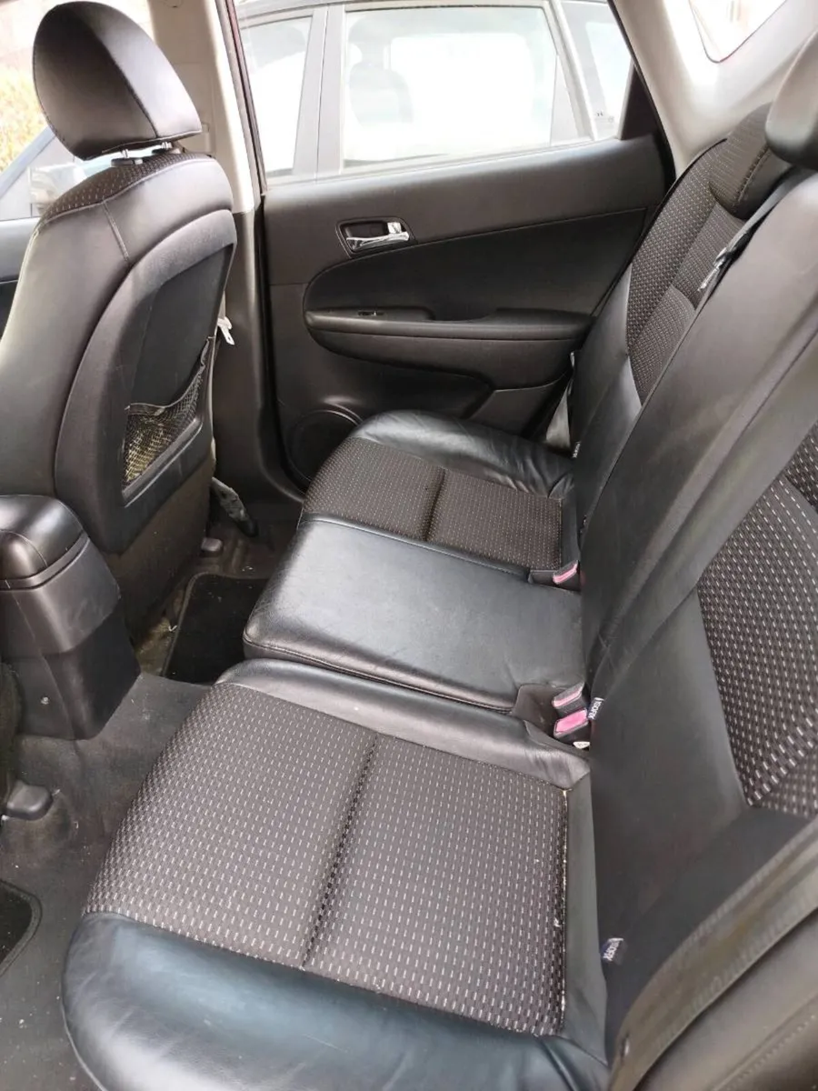 Automatic Hyundai I30 - Image 4