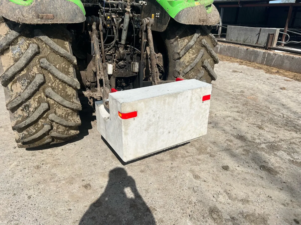 New 750-900kg weight block - Image 4