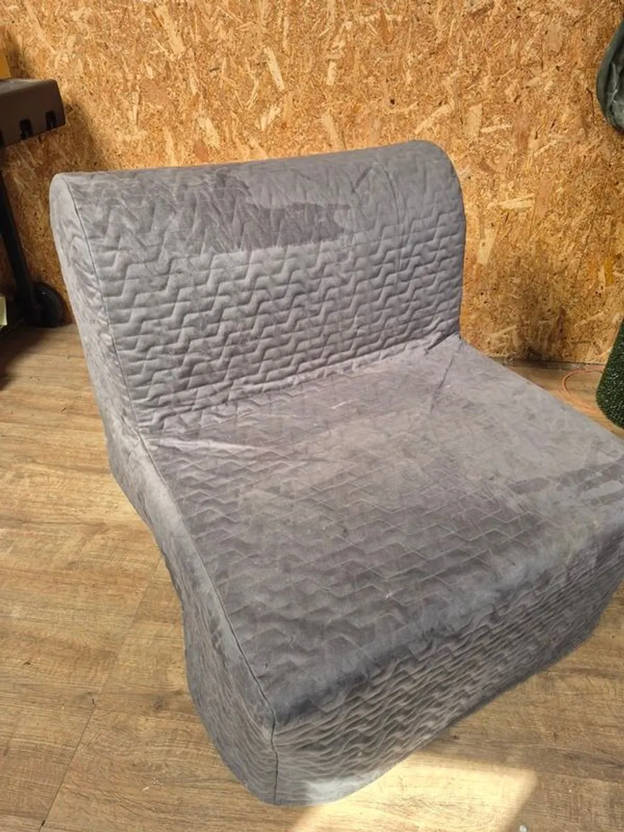 Fold out  Bed - Image 1