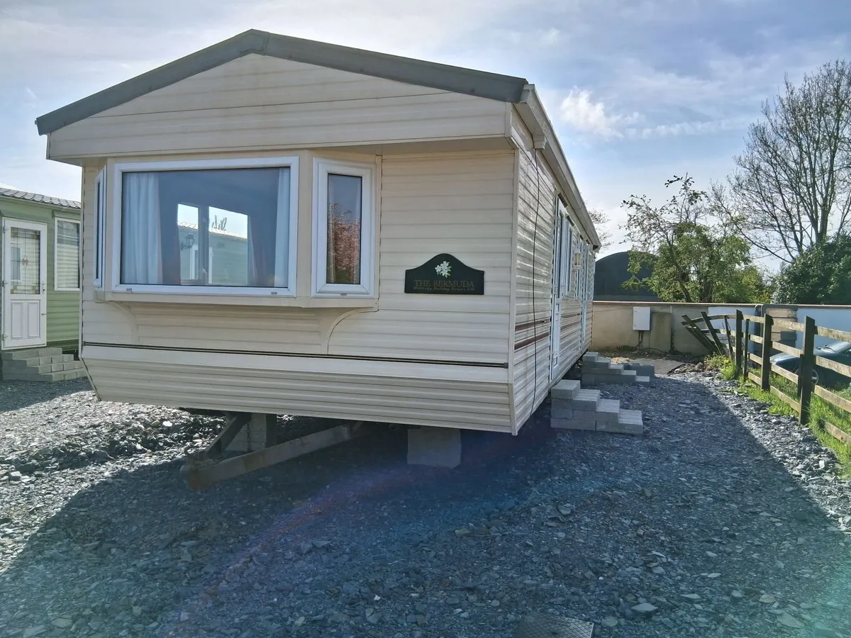Mobile home - Image 1