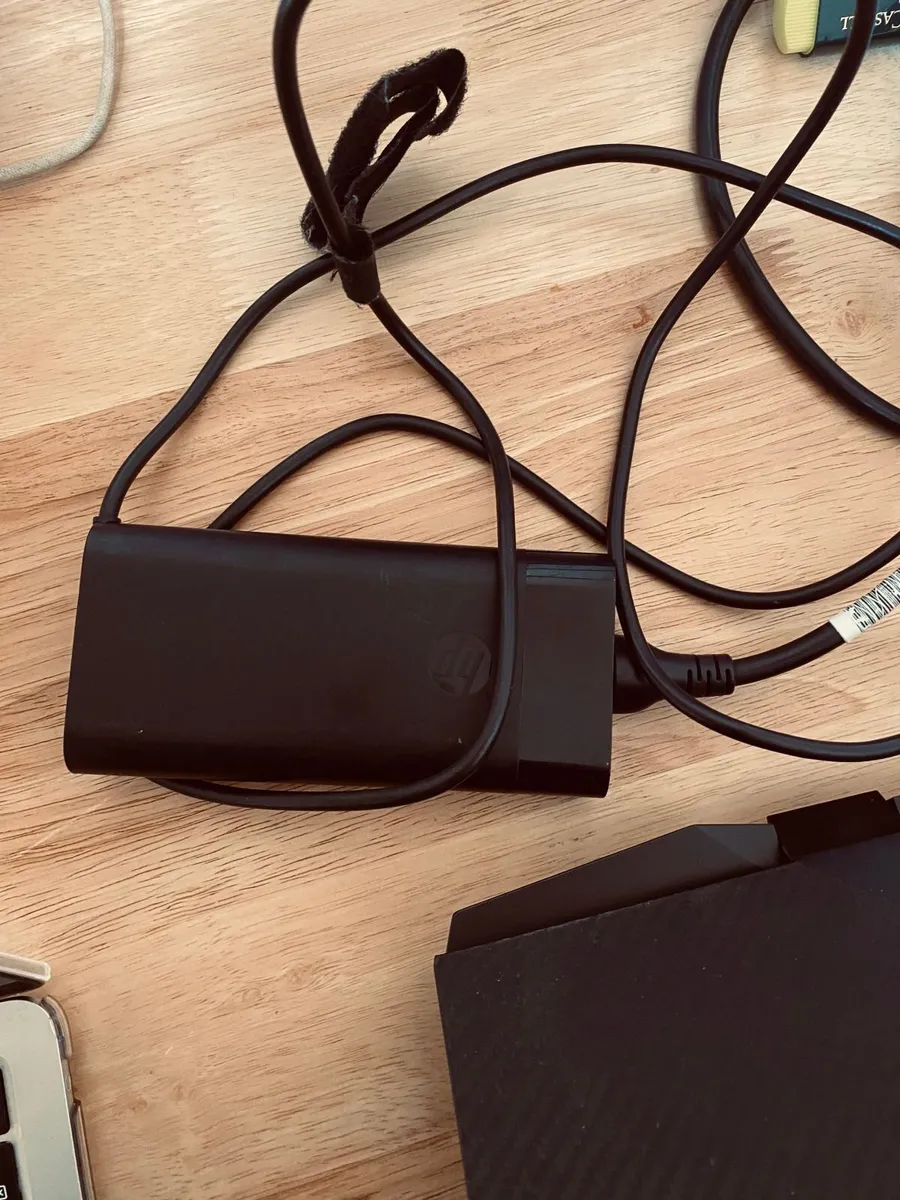 HP OMEN 15 Gaming Laptop i7 GTX 1650 24GB RAM SSD - Image 3