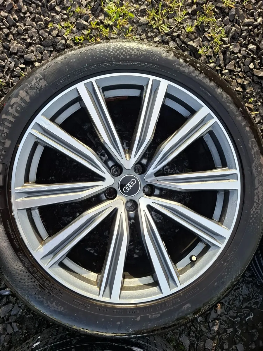 21" Genuine Audi Q8 S Line Alloys with tyres - Image 1
