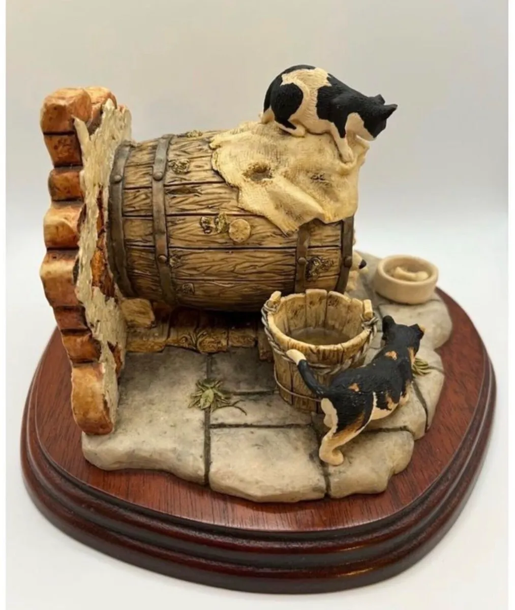 Vintage Let Sleeping Dogs Lie Sculpture - Image 3