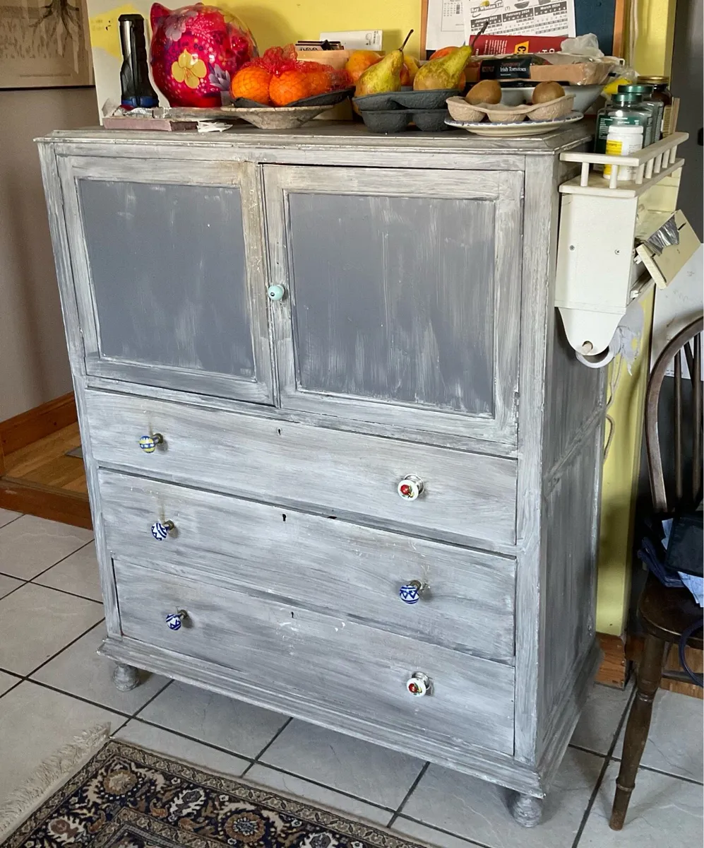 Chest of drawers/storage unit - Image 2