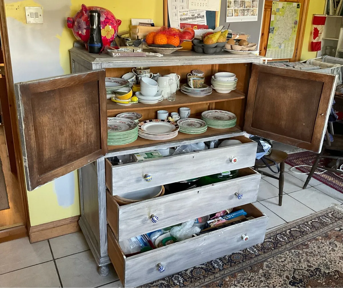 Chest of drawers/storage unit - Image 3