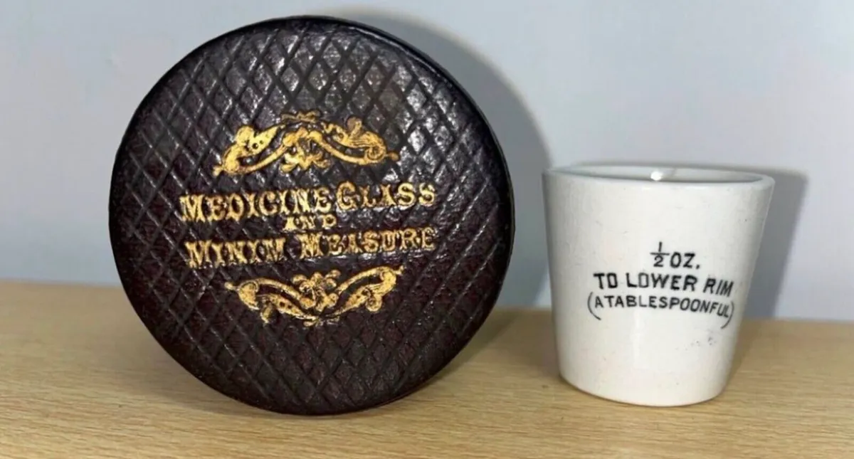 Antique Doctors medicine glass - Image 1