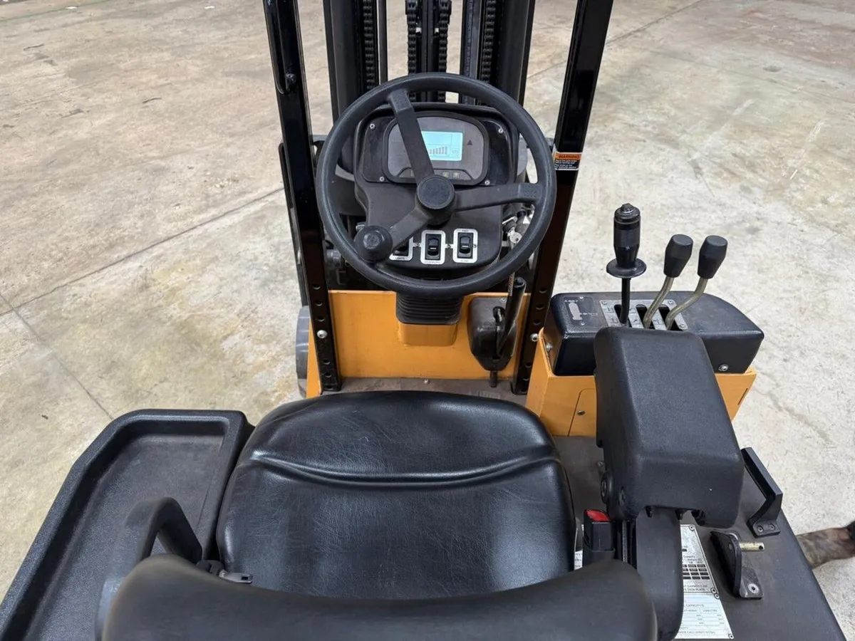 BENDI LANDOLL B40AC ARTICULATED 4 TON FORKLIFT - Image 4
