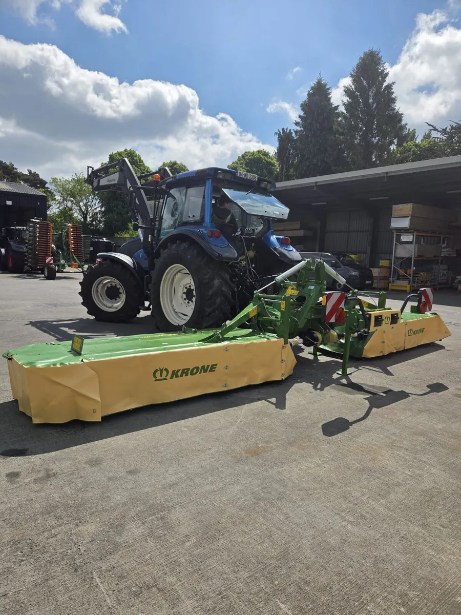 Krone mowers b750 Butterflies - Image 1