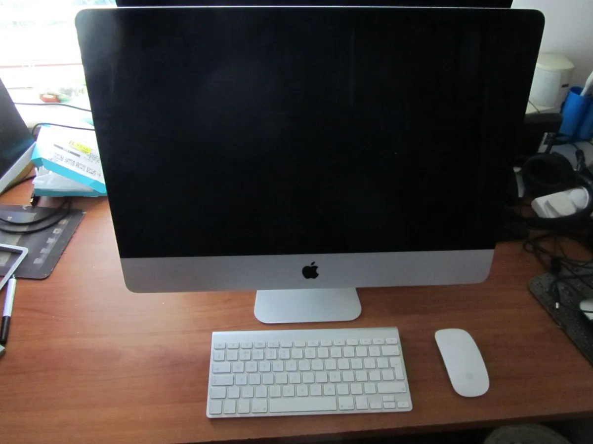I MAC - Image 1