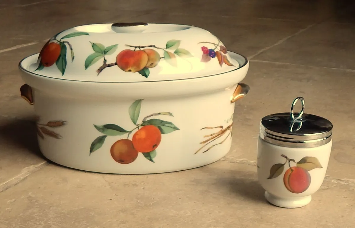 Royal Worcester Casserole Dish & Egg Coddler - Image 1