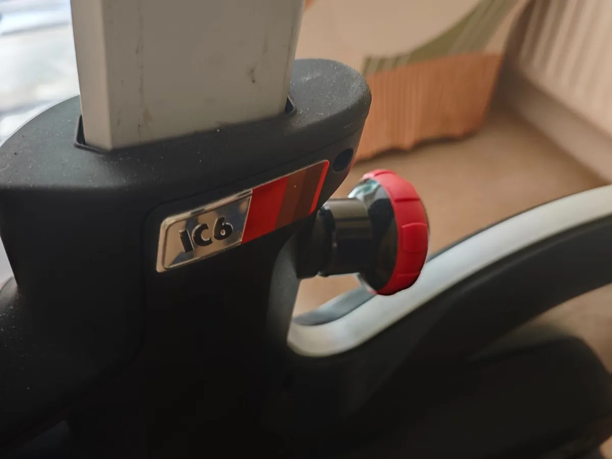 spin bike Tomahawk IC6 - Image 2