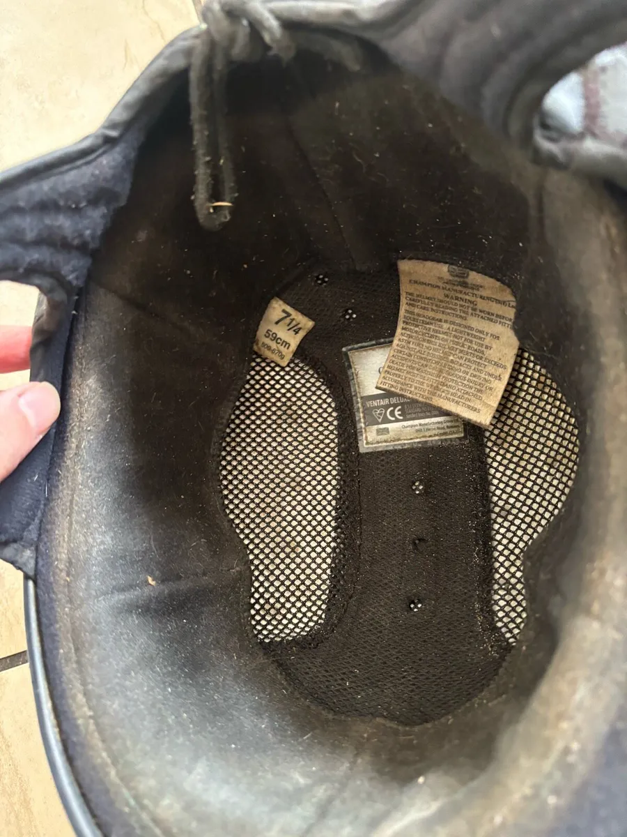 Horse rider tack - Image 1