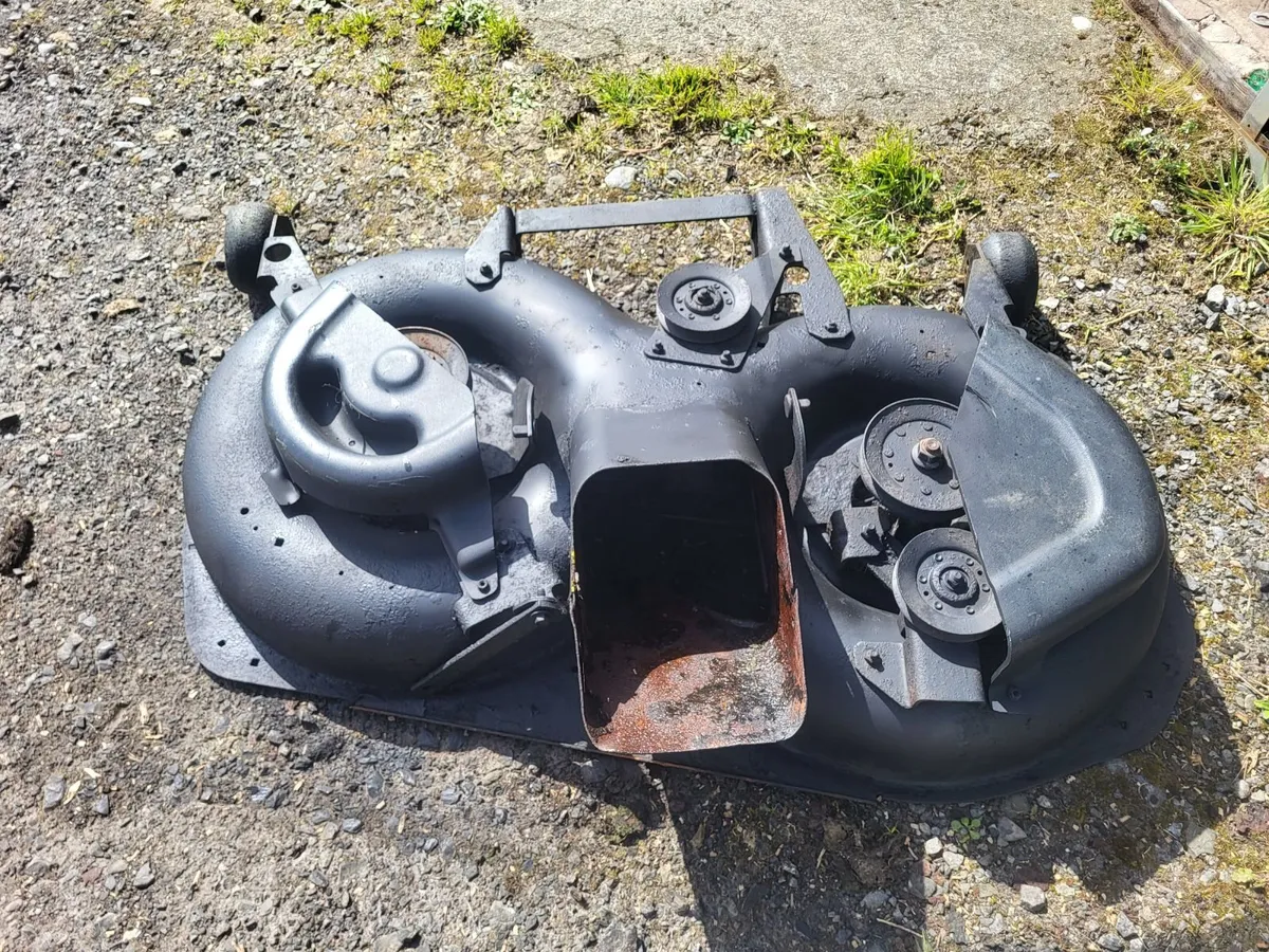 Deck 42 in - Image 1