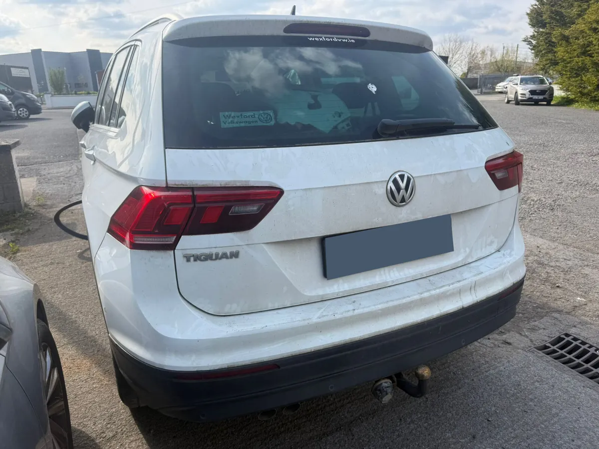 2018 Volkswagen Tiguan 2.0 Diesel For Breaking! - Image 2
