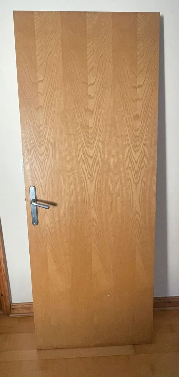 Solid Oak FD30 Fire Door – Premdor – 30” × 78” - Image 3