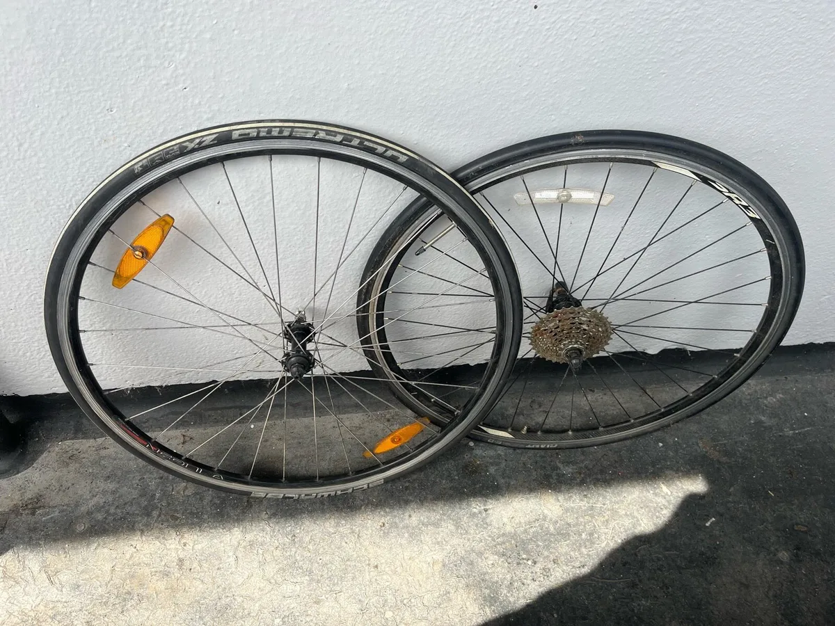 Set of racing Wheels and Tyres - Image 2