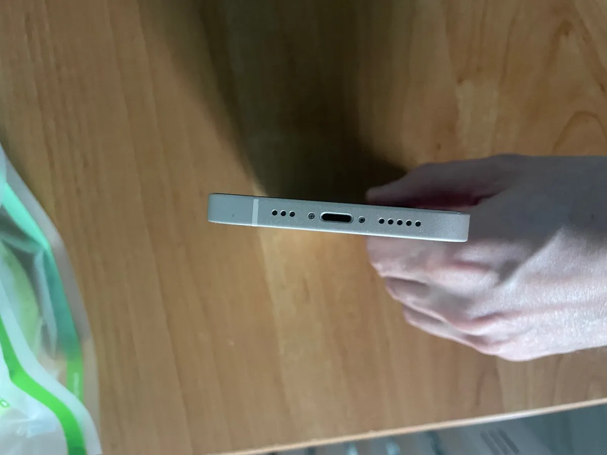 iPhone 14 - 128GB - Network Unlocked - Image 4