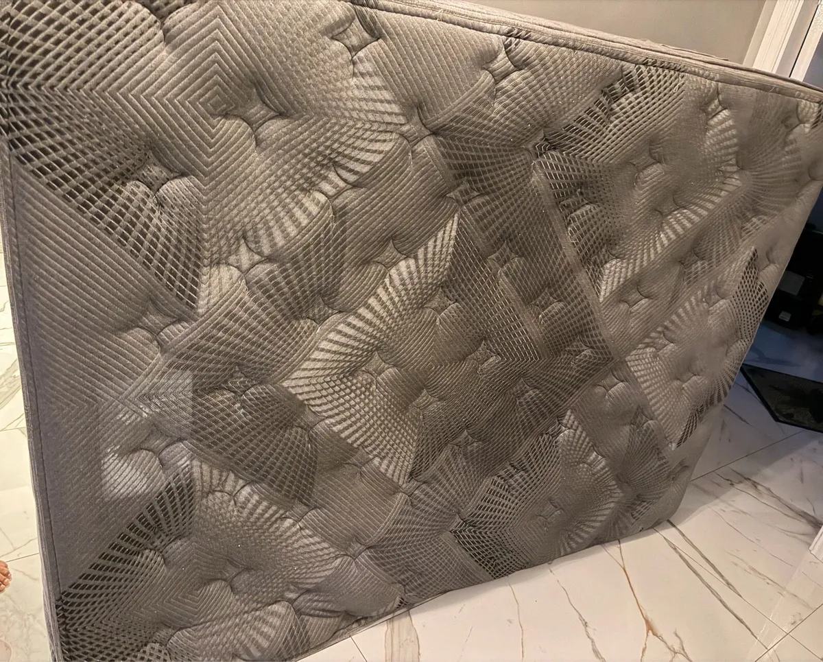 Kaymed King Size 5ft Matress - Image 2