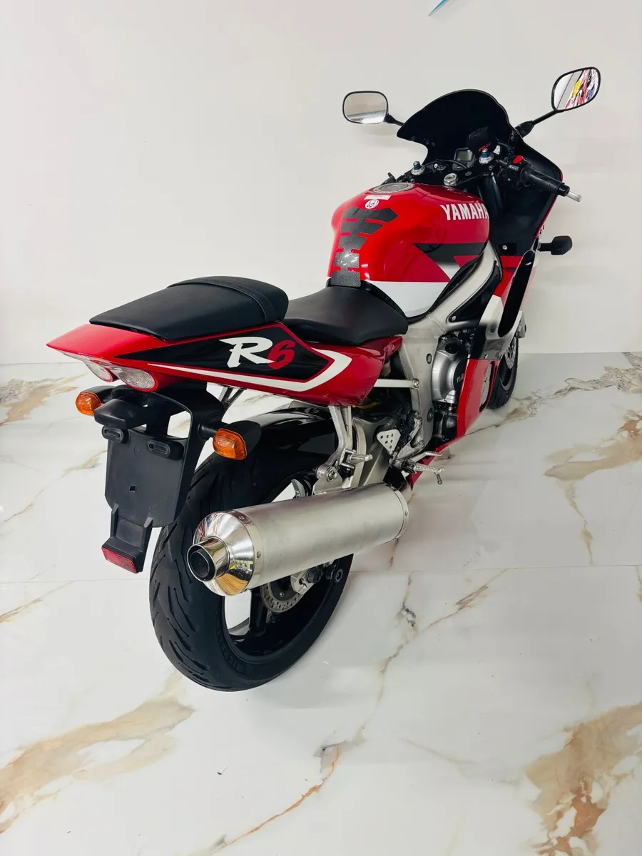 Yamaha yzf r6 - Image 3