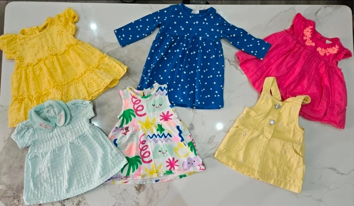 Baby girl clothes bundle 0-3 months - Image 1