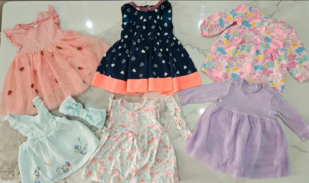 Baby girl clothes bundle 0-3 months - Image 1