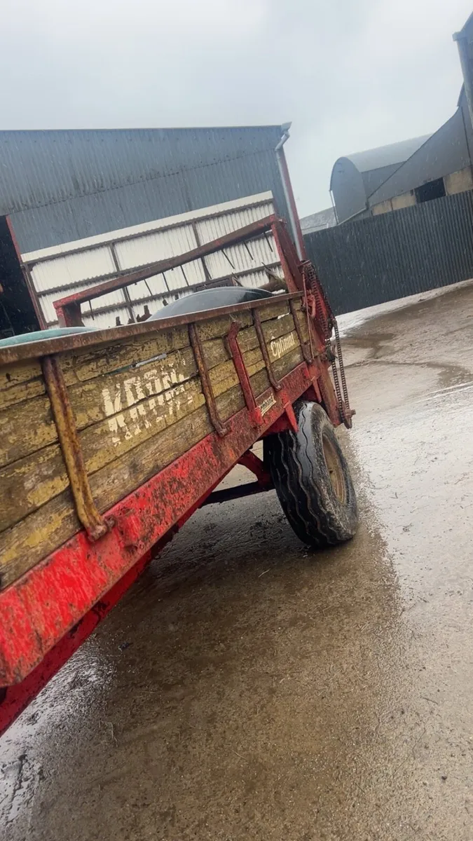 Krone spreader - Image 1