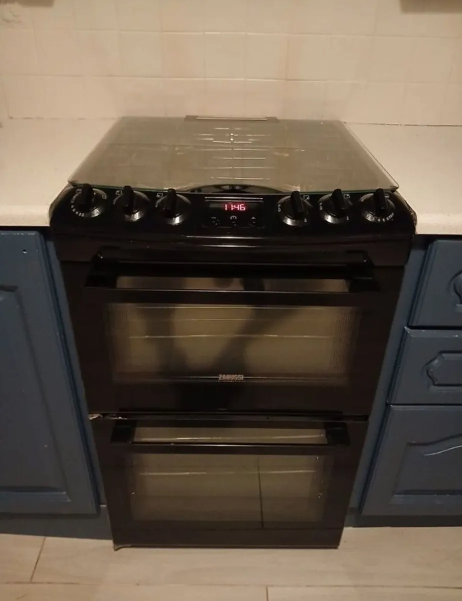 Price Drop Zanussi gas cooker Model ZCG3250BA Main - Image 1