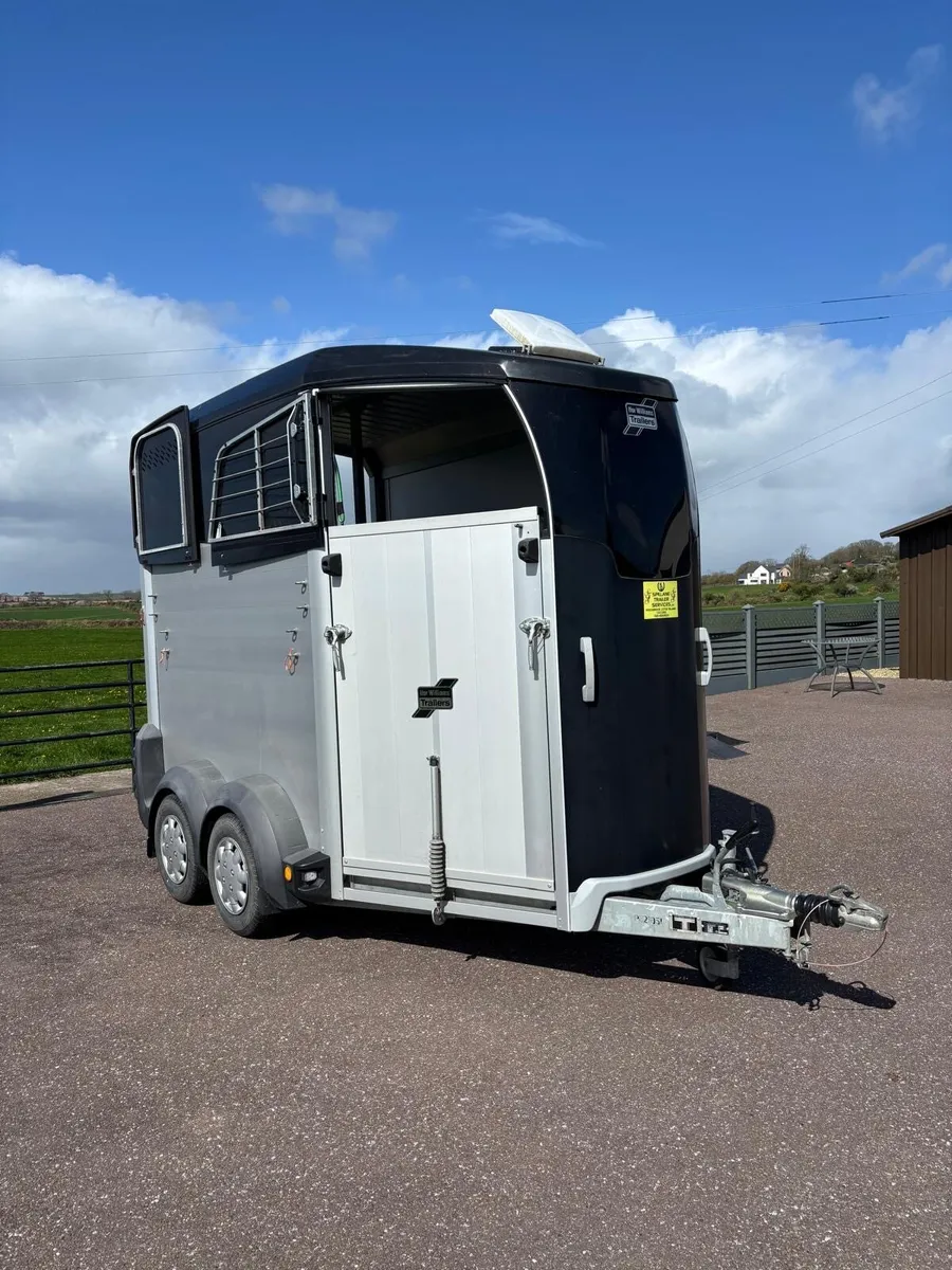 Horse Box - Image 1