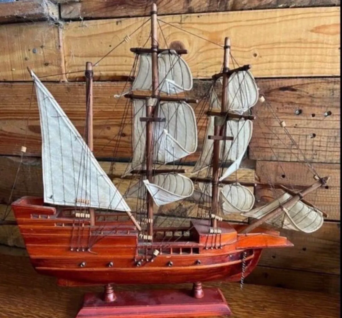 Vintage model ship - The Mayflower - Image 1