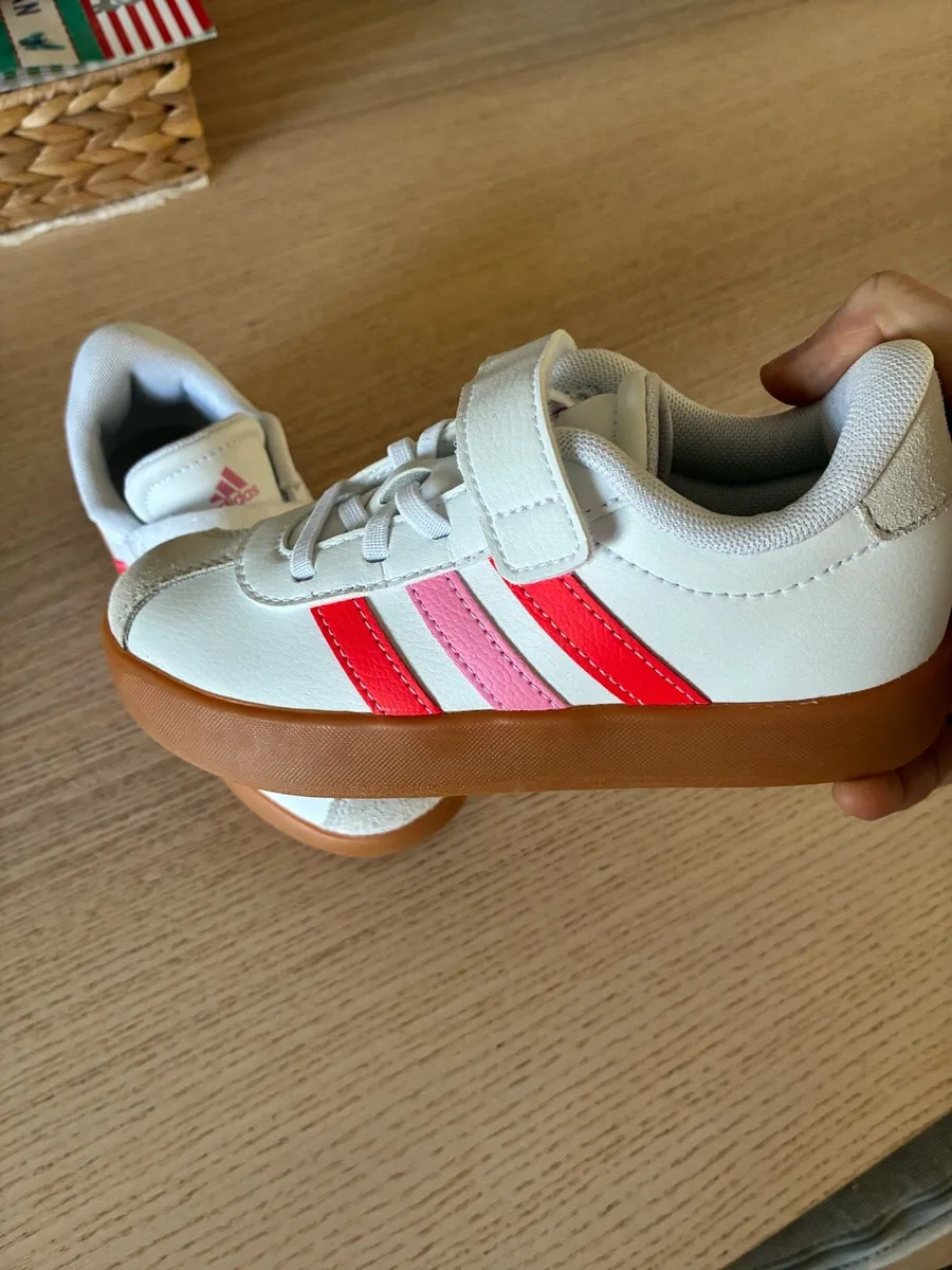 Kids adidas Samba runner BRAND NEW UK 11-11.5 - Image 1