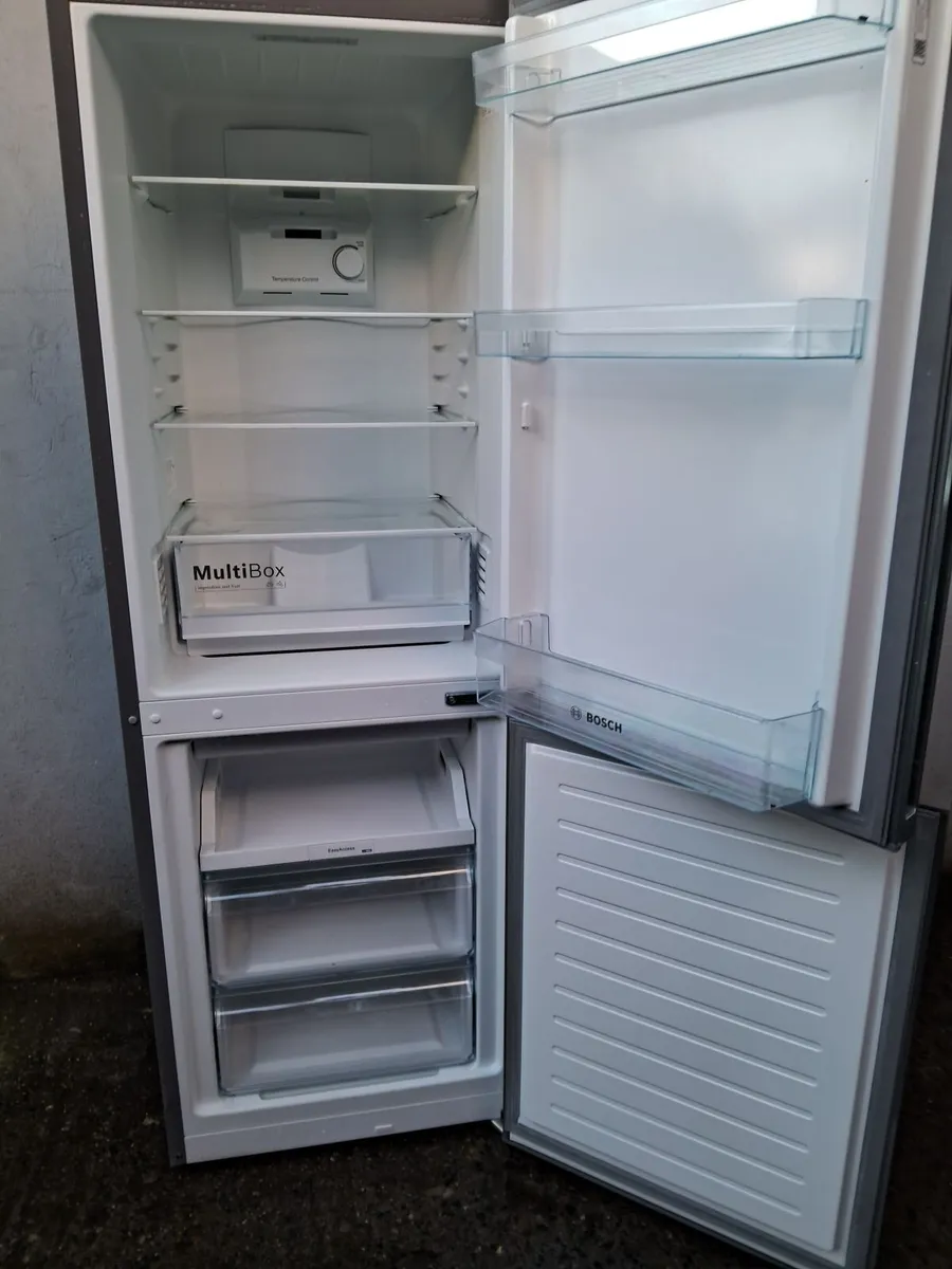 FRIDGE AND FREEZER FULL FROST FREE - Image 2