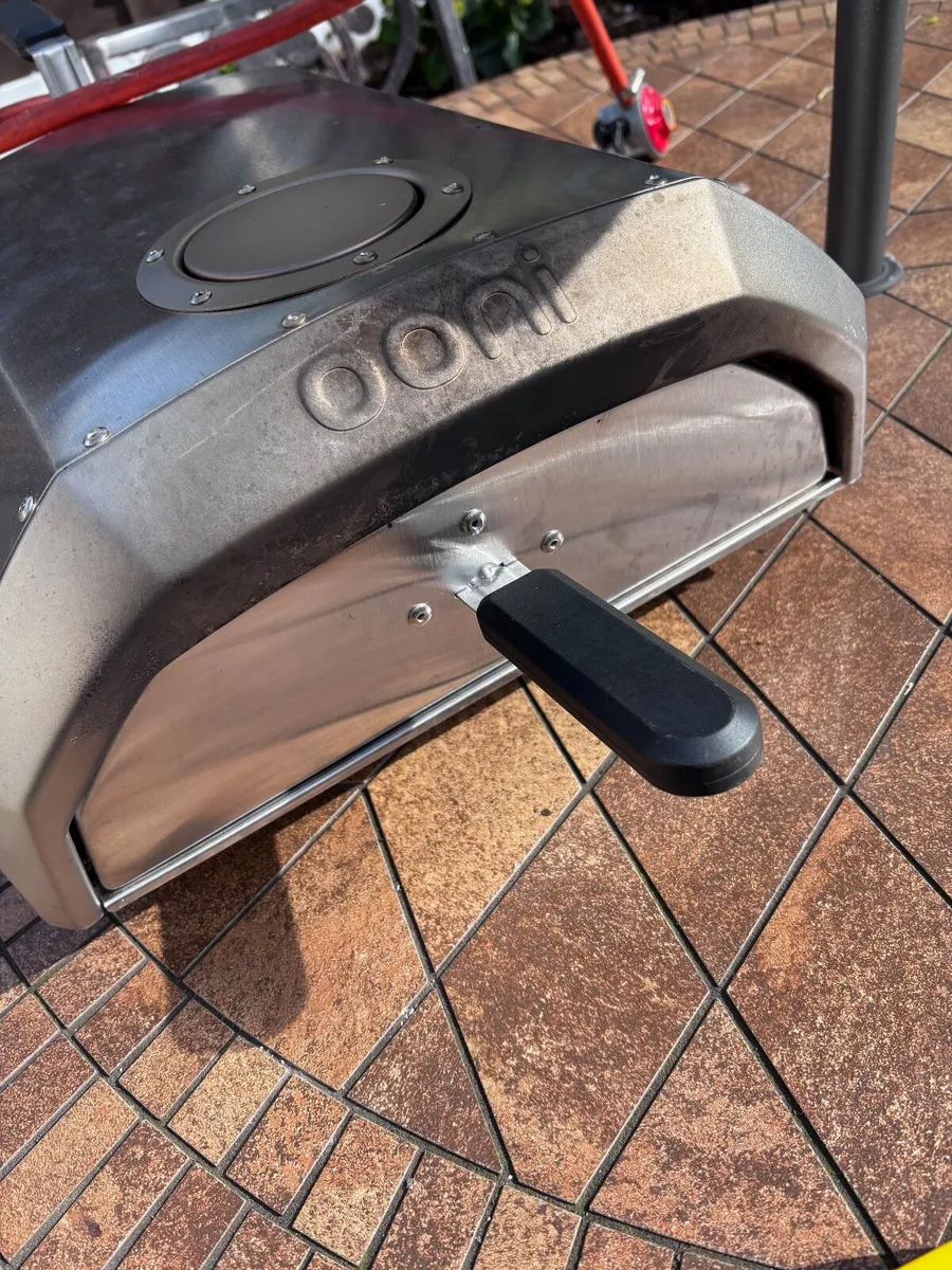 Ooni Karu 12 - Multi Fuel - Image 1