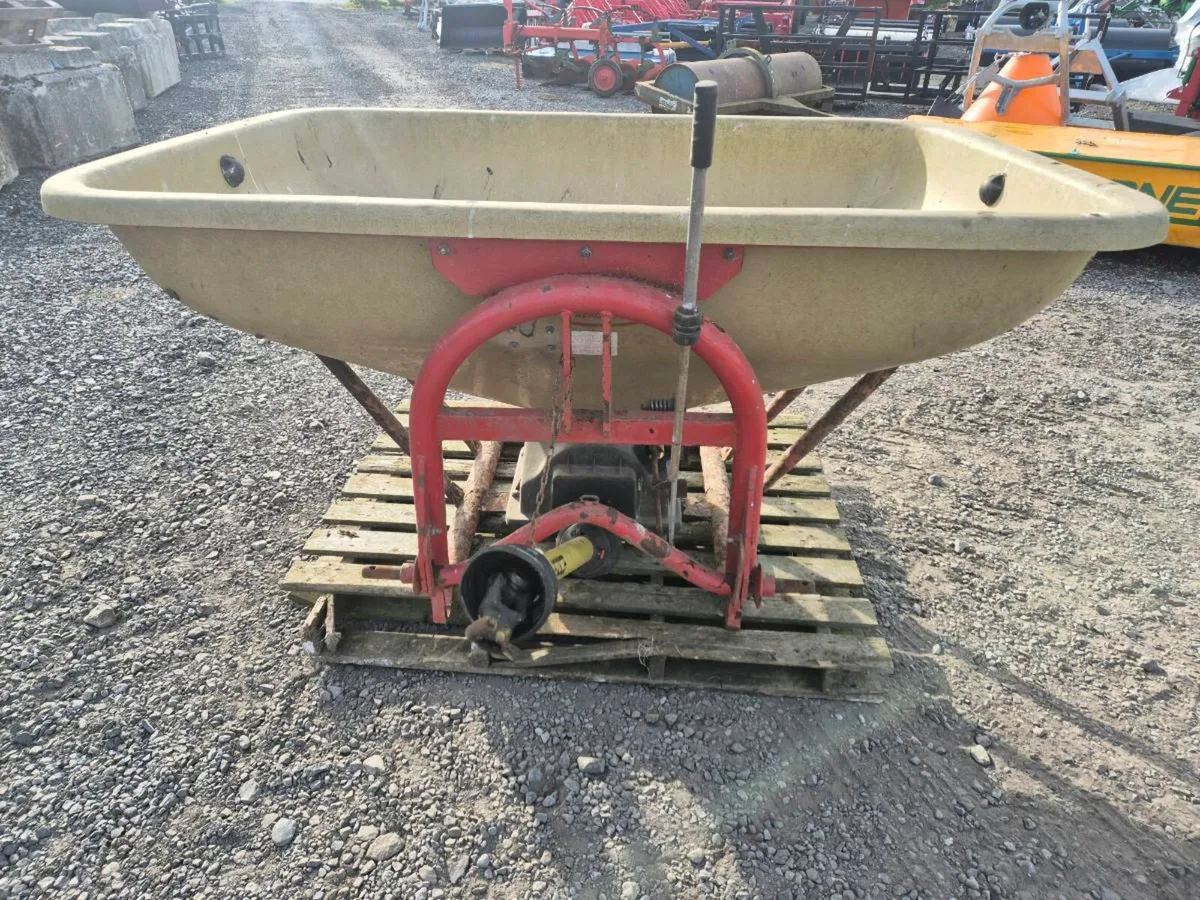 Abbey fertilizer spreader - Image 4