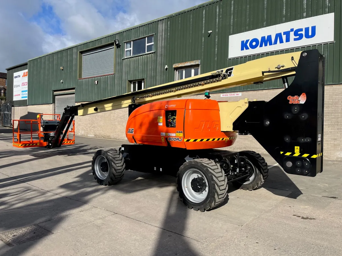 New JLG 800AJ Articulating Boom Lifts - Image 2