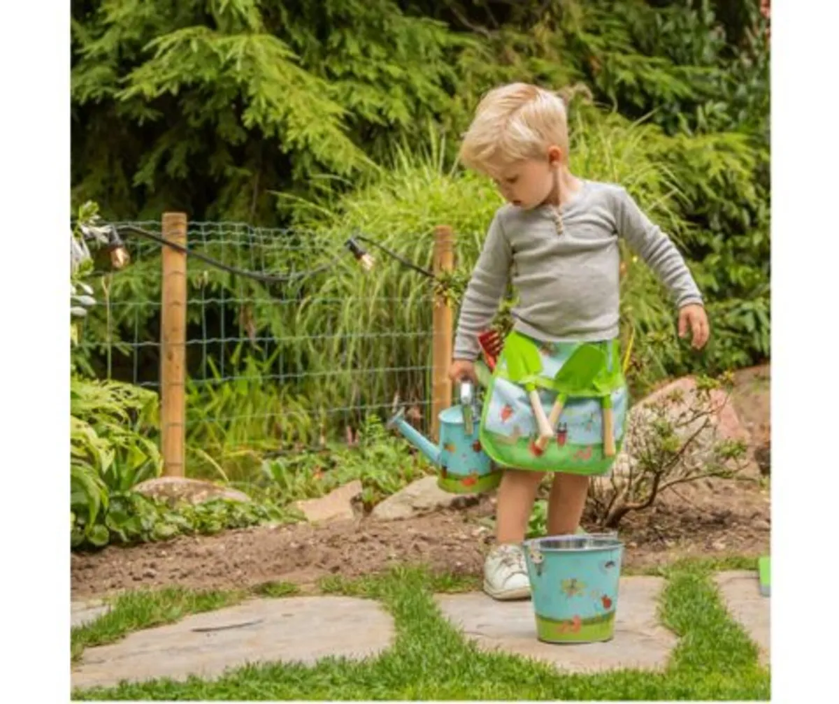 Children’s bucket insects - Image 1